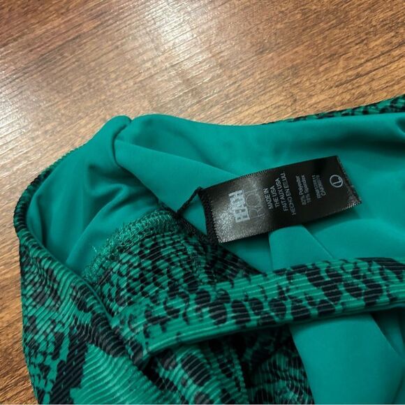 H&M Green One Piece Swimsuit with Textured Design - Picture 4 of 4